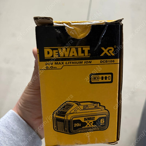(미개봉)DeWALT 디월트 20v 6ah 밧데리 6암페아 DCB186