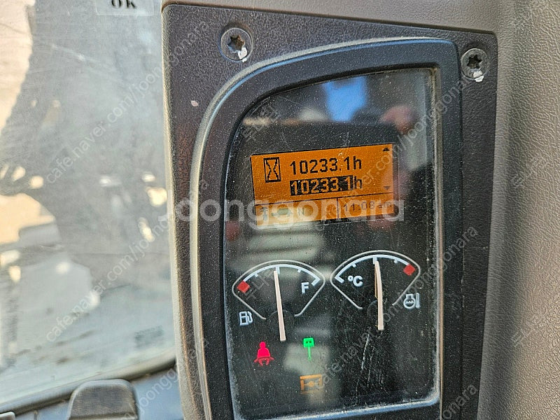 볼보 EW60C 2015년식 1인차주 코끼리집게 중고굴삭기 03 타이어식--6