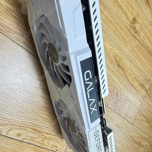 갤럭시 화이트 RTX3060 12G 싸게 판매합니다