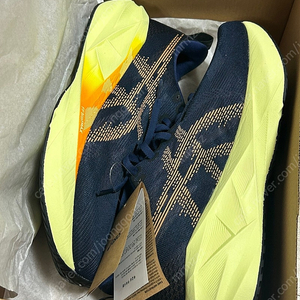 아식스 노바블라스트5 265 WIDE(2E)