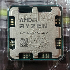 7950x3D+X670E토마호크와이파이 (CPU가이드 포함) 판매합니다.