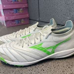 미즈노 모렐리아 네오 살라 베타 TF (Q1GB251037 일본산) 풋살화 255