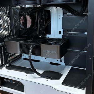 NVIDIA RTX 4090 Founders Edition (풀박) / 직거래/택배가능