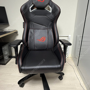ASUS ROG CHARIOT X CORE RGB 게이밍의자