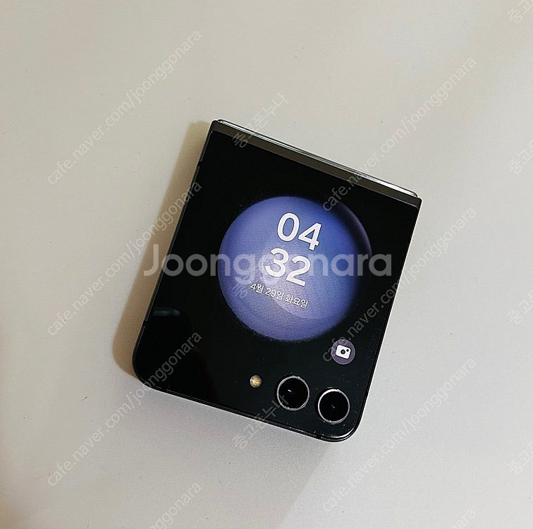 갤럭시 제트플립5 블랙 A급 512GB 중고폰공기계--1
