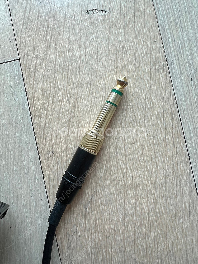 소니 MDR-7506 헤드폰 팝니다.--6