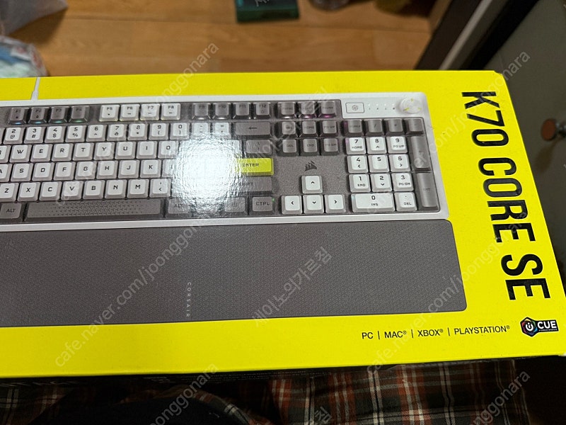 미사용 커세어 k70 CORE SE CH-9109A1E 기계식 키보드 팝니다