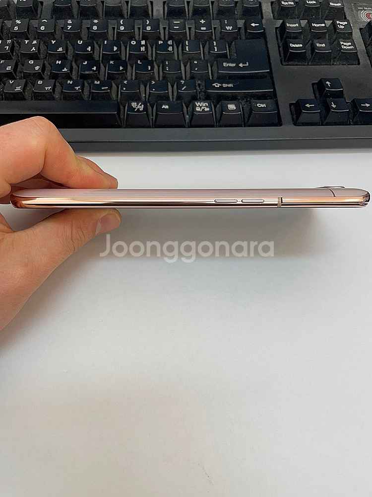 갤럭시A80 골드 128GB 상태좋은 중고11만팝니다.--6