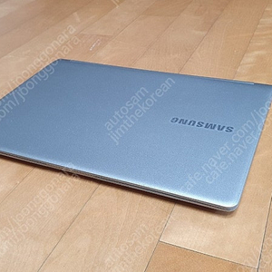 삼성 노트북 9메탈 (인텔 i5, 8gb RAM, ssd250gb) nt900x3l-k58s