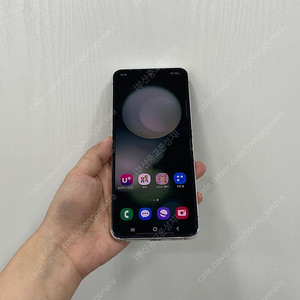 70962 갤럭시Z플립5 512기가 크림 팝니다 40만원