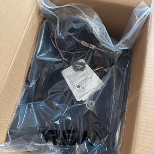몽클레어 25ss 카라티 블랙 사이즈L
