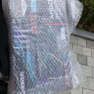 rx9070xt 기가바이트 어로스 엘리트 미개봉
