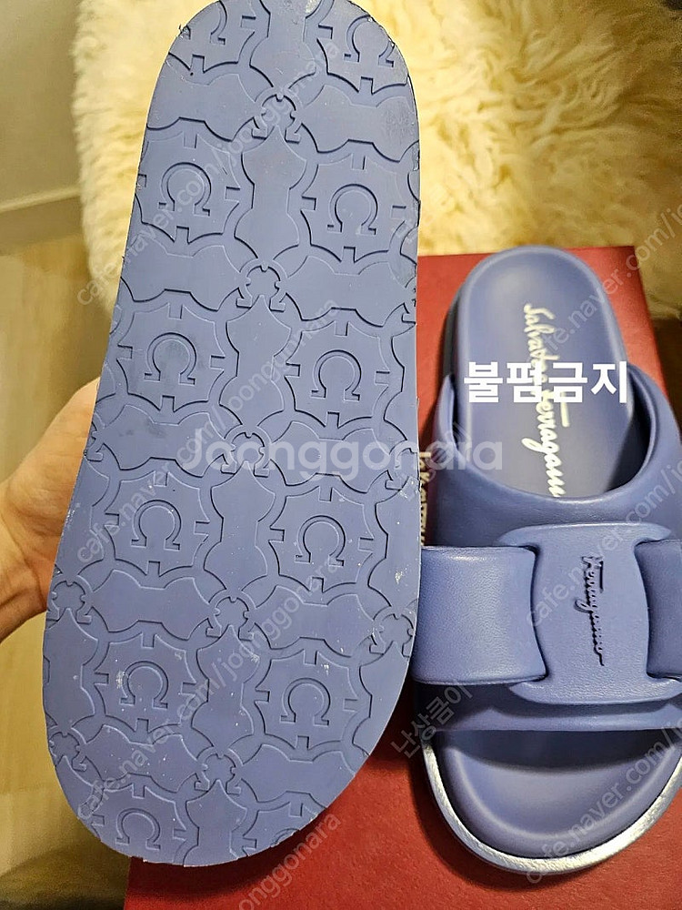 페라가모 바라 보우장식 새상품6 235-240사이즈--1