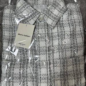 모마디자인 Fancy tweed semi crop check shirt - white