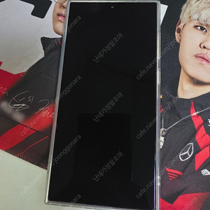 갤럭시s24울트라와 아이폰12pro max 팔아요