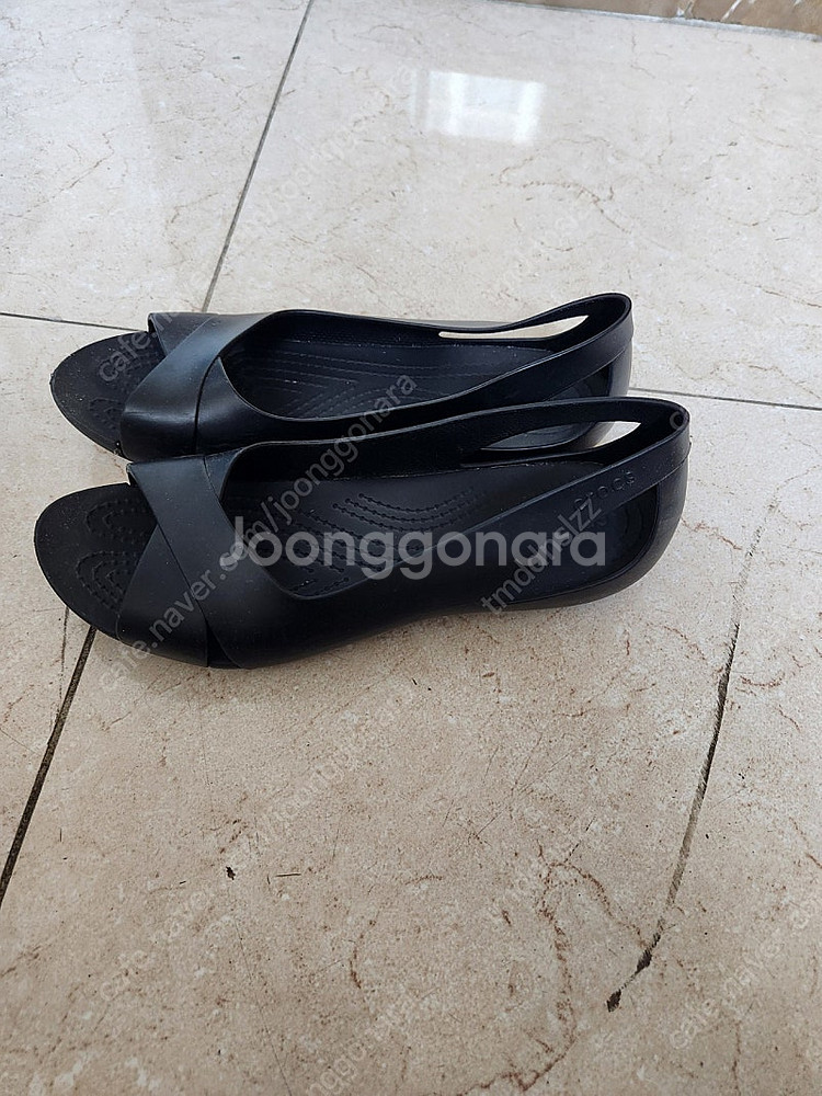 240사이즈 크록스 정품 샌들 택포 25000원--1