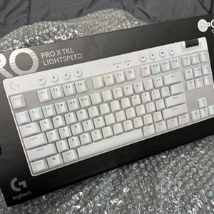 로지텍 PRO x TKL LIGHTSPEED 화이트 단순개봉 세제품