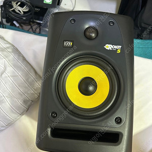 KRK Rokit 5 G2 스피커 한통 판매합니다.