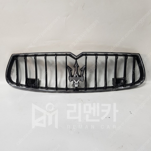 [판매] 마세라티 기블리[M157][전기형] 그릴 중고 그릴 중고 라디에이터그릴 중고 전면그릴 중고 프론트그릴 자동차중고부품 폐차장중고부품 수입차중고부품 판매 구매 복원 불량 파손