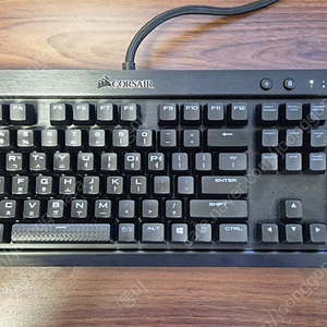 커세어 k70 rgb 적축 팝니다