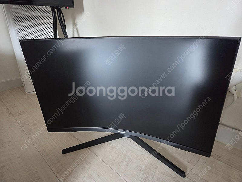 삼성 커브드 32인치 게이밍모니터, QHD. 144hz--1
