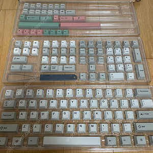 9009 146키 체리 프로파일 영문각인 키캡 팝니다.