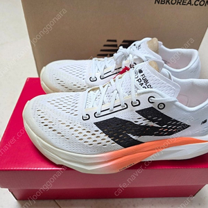 뉴발란스 SC PACER V2 판매 합니다