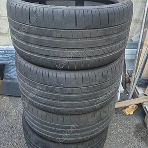 피렐리 P ZERO 285/30R21 2본 255/35R21 1본 총3본 타이어 판매합니다.