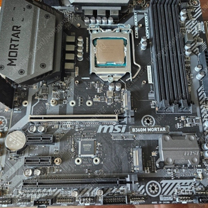 9세대 I7 9700k + b360m 박격포 보드세트 팝니다