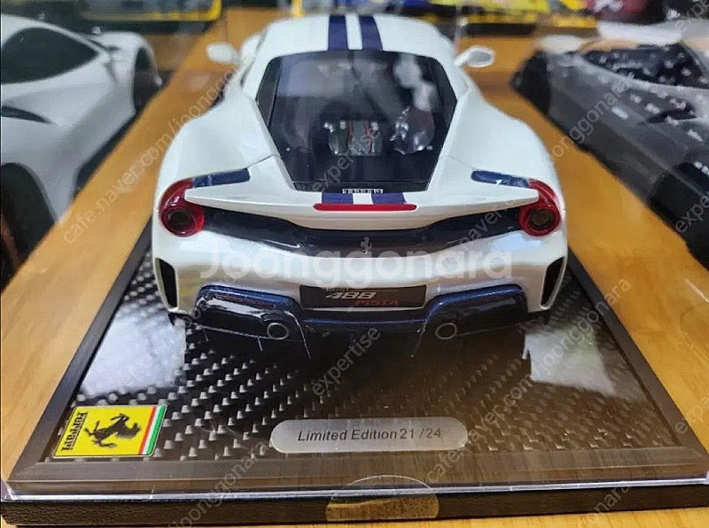 BBR 페라리 488 피스타 화이트 1:18 자동차 다...--2