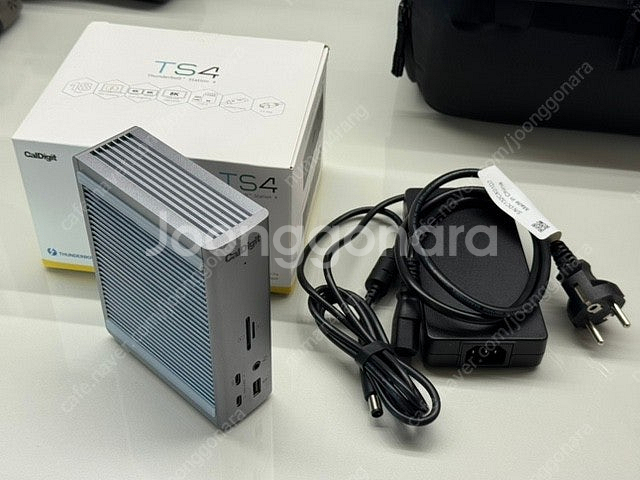 칼디짓(CalDigit) TS4 썬더볼트4 독--1