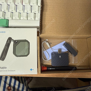 nvme ssd 2230 인클로저, 하기비스, usb a 등 3종 개별 판매중.