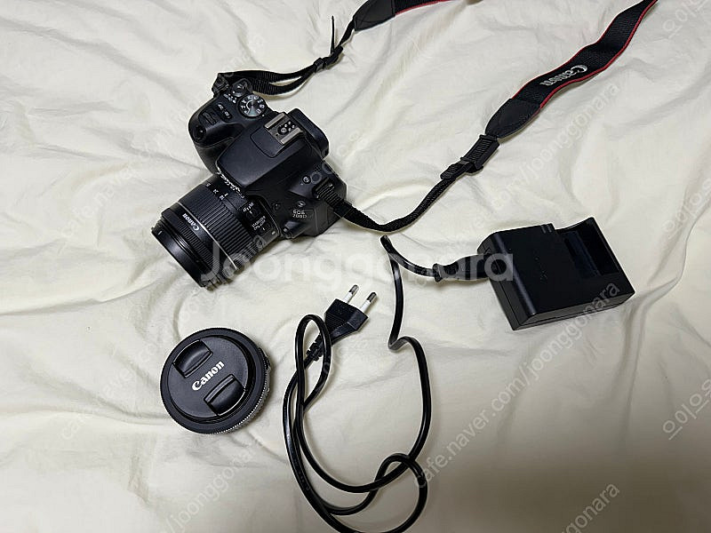 캐논EOS 200D 블랙 + 팬케익렌즈--1