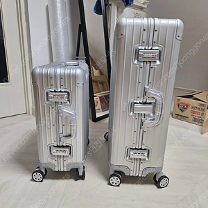 리*아 여행캐리어