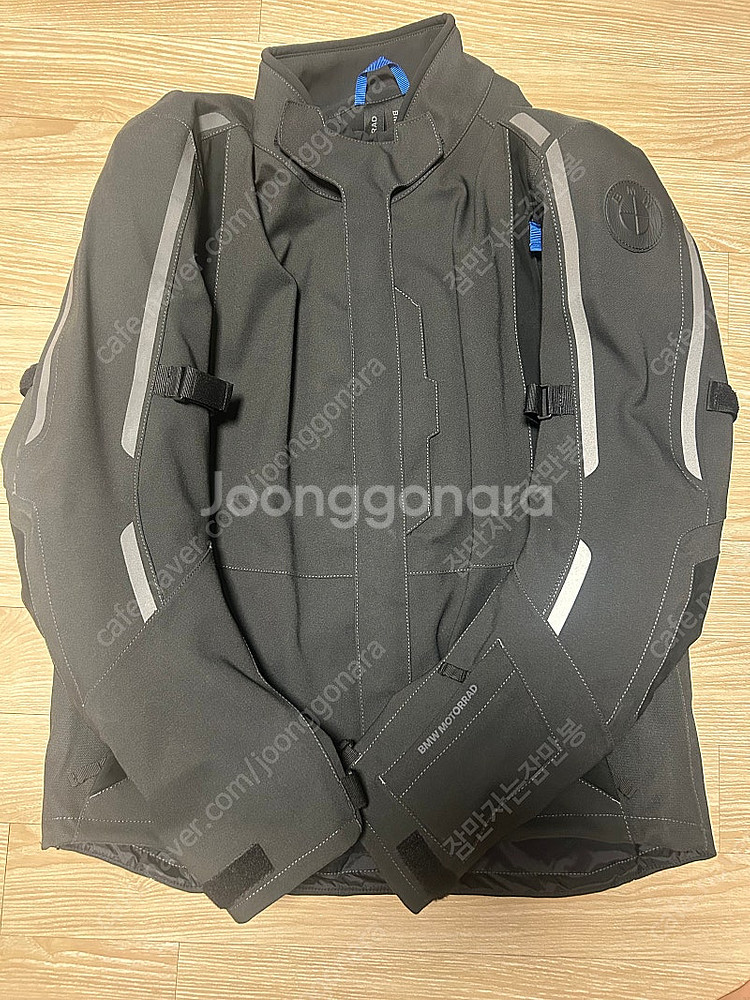 바접으로 오토바이 용품 정리중입니다--1