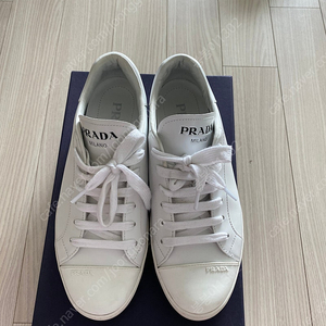 프라다 레이스드 슈즈