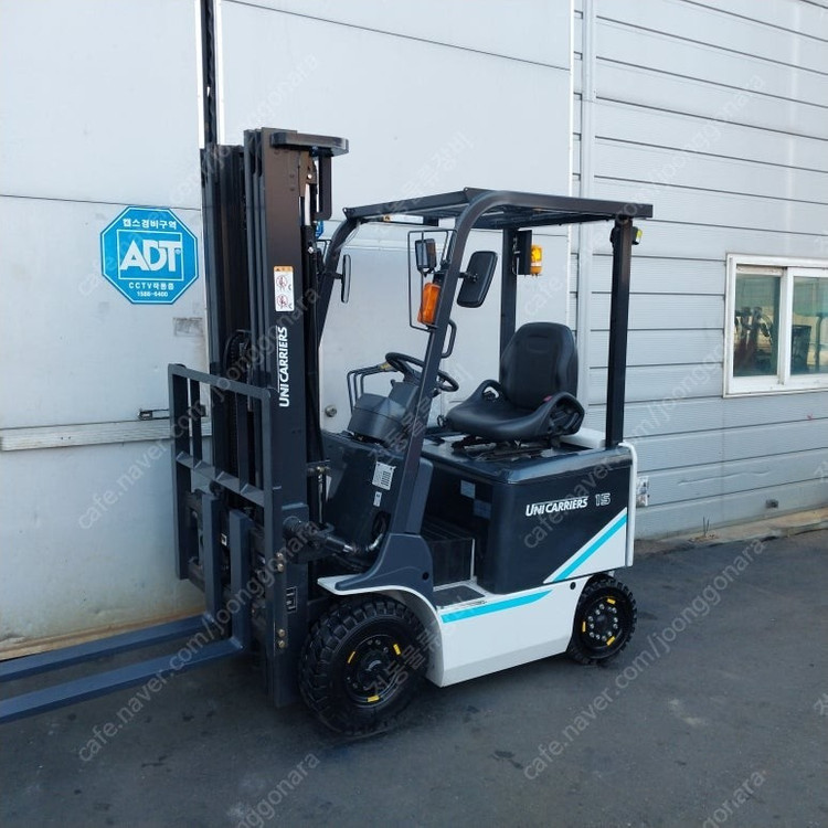 TCM 전기식 전동지게차 1.5톤 3단5000MM 싸이드쉬프트장착 2019년식[신차수준]--2