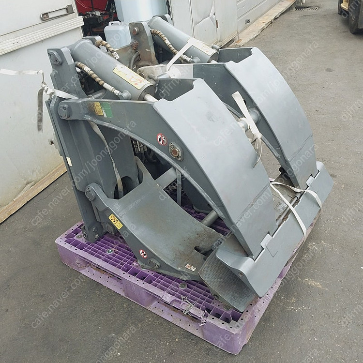 TCM 전기식 전동지게차 1.5톤 3단5000MM 싸이드쉬프트장착 2019년식[신차수준]--4