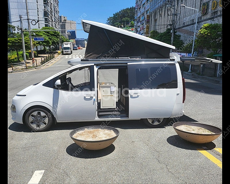 스타리아캠핑카--1