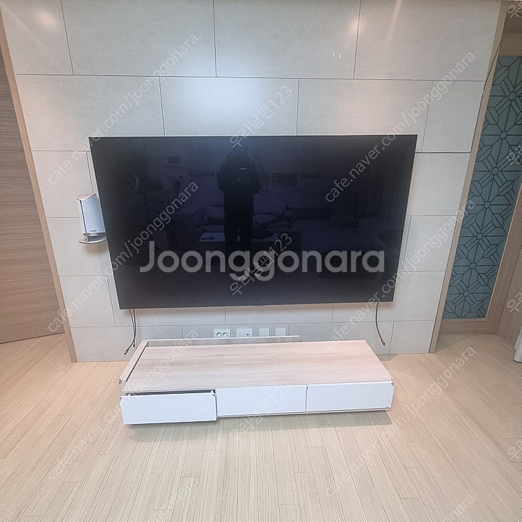 LG 올레드 83인치 TV 판매합니다--0