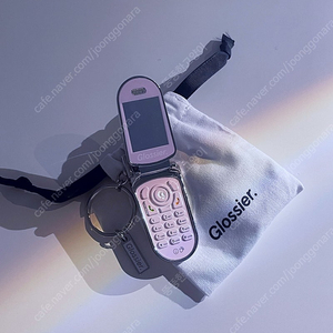 글로시에키링 glossier