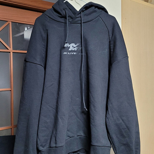 준지 후드 발렌티노 맨투맨 어콜드월 발렌시아가 우영미 시스템 타임 솔리드옴므 구찌 버버리 프라다