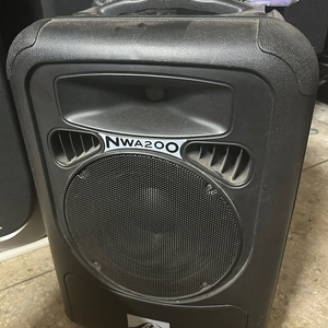 네오소닉 NWA200 이동식스피커 버스킹스피커 팝니다