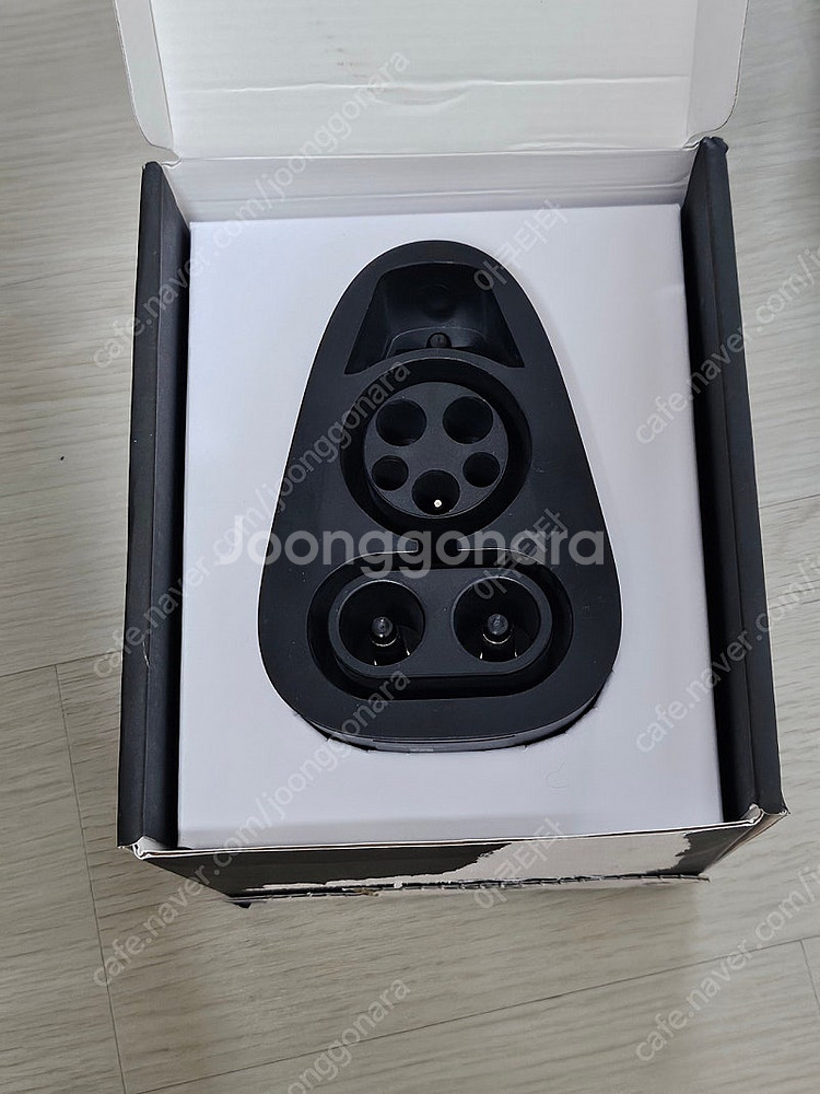 테슬라 CCS 콤보 1 어댑터 DC콤보 팝니다.--1
