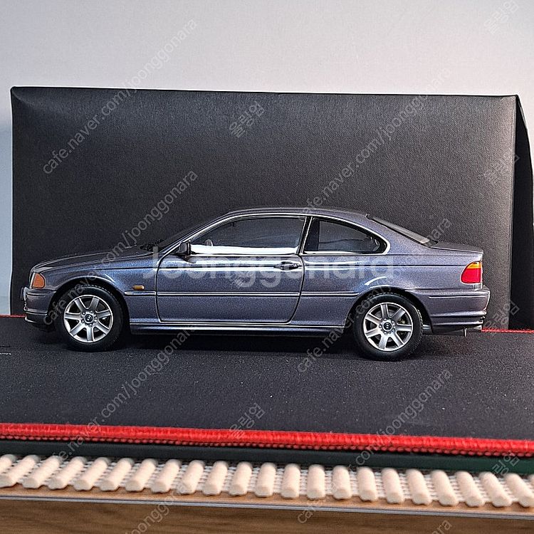 [판매/가격 인하] 1:18 BMW Collection...--1