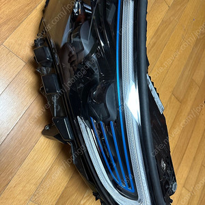 EQC400 [중고] 운전석 헤드램프 A2939067500