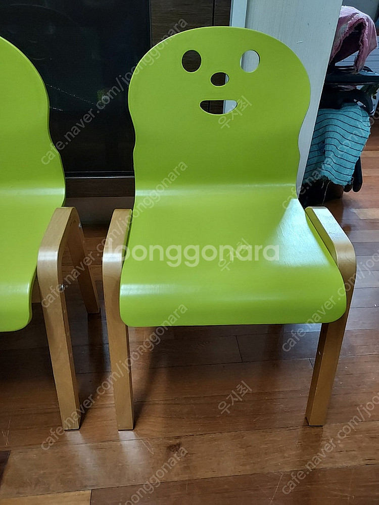 아이의자2개전부 15000원--2