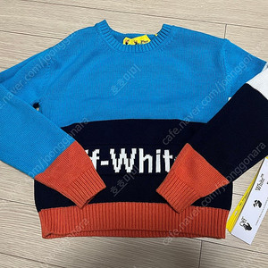 오프화이트 키즈 니트 OBHE001S23 KNI003 4503 8세