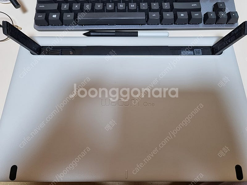 부산 직거래 ) 와콤 원 액정타블렛--1