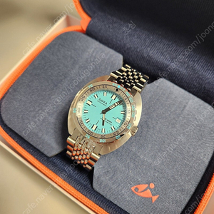 DOXA SUB 300T (독사 서브 300T) 아쿠아마린 미착용품 판매합니다